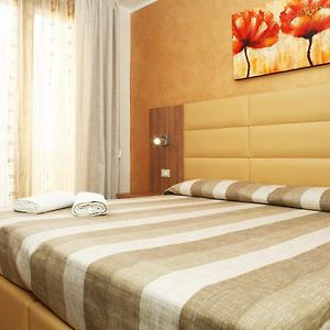Camera con letto queen size